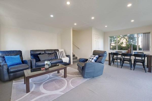 Spacious Central 4br Home In Mt Roskill W Parking - Auckland