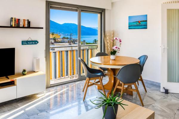 Vue Mer, Terrasse & Garage Privé, Lumineux Appartement à 2 Min De La Plage - Roquebrune-Cap-Martin