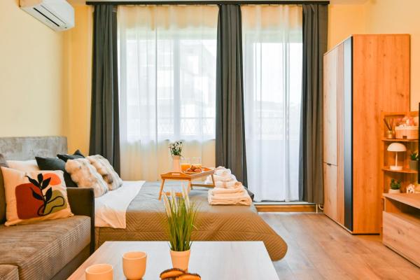 Rea Victoria - Stylish Studio With Private Parking - Sofía
