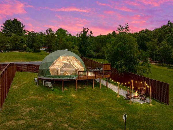 Luna Dome - Lakefront With Hot Tub, Wi-fi, Sleeps 4 - Luray, VA