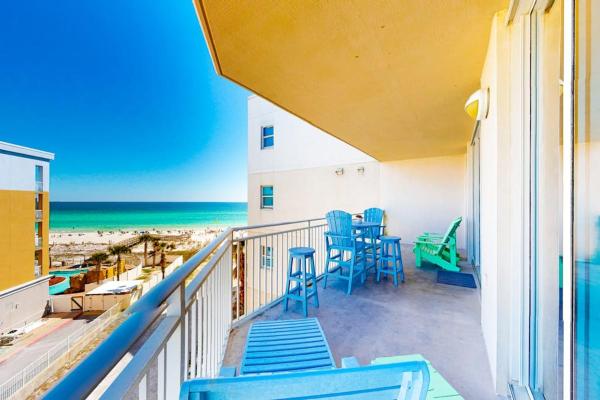 Inviting Gulf-front Condo At Waterscape 490 Feet Of Private Beach - Fort Walton Beach, FL