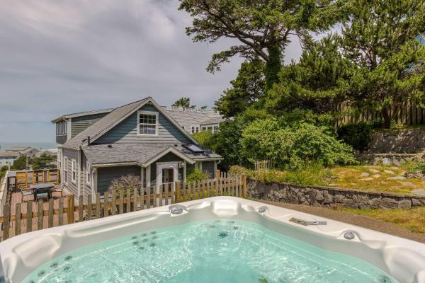 Castello Del Mare - Ocean Views Hot Tub Dogs Ok - Newport, OR