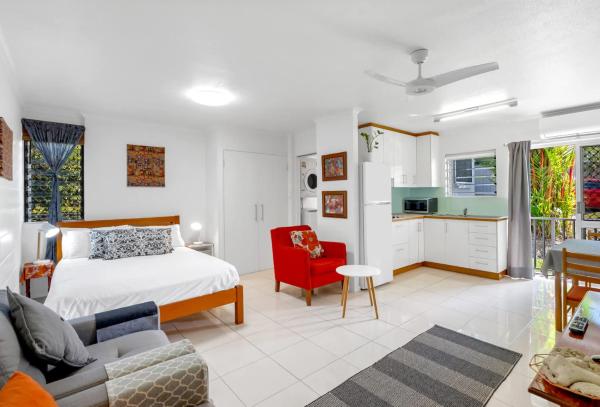 Coastal Living Near Shops And Botanical Gardens - Cairns Airport