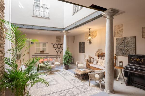 Apartamentos Luna Suites Palacio Almagra - Grenada