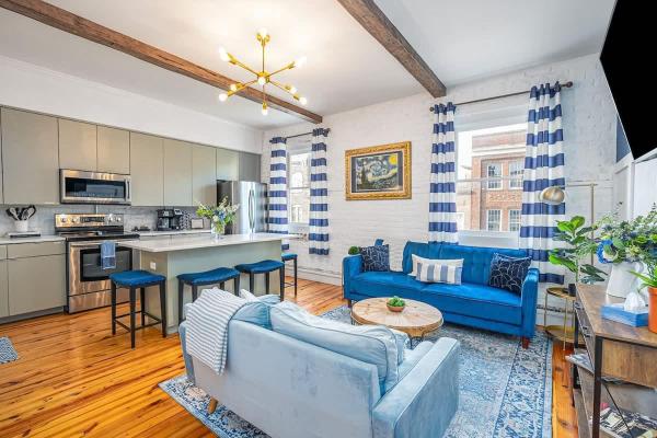 Blue Belle On Broughton-luxury 2 Bed 1 Bath Condo - Savannah, GA