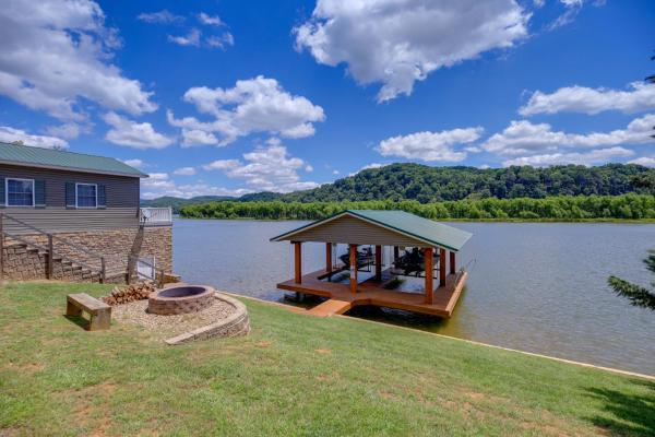 Boat, Fish, Swim! Draper Unit W/ Lake-view Deck - New River Trail State Park, Max Meadows
