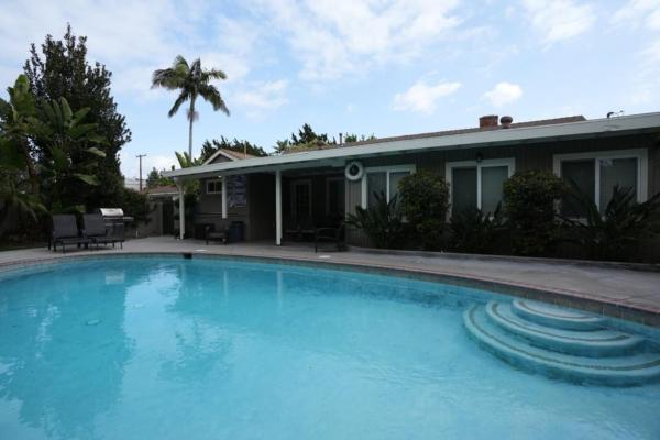 Comfy Pool Home,1/4 Mile Walk To Disneyland - Anaheim