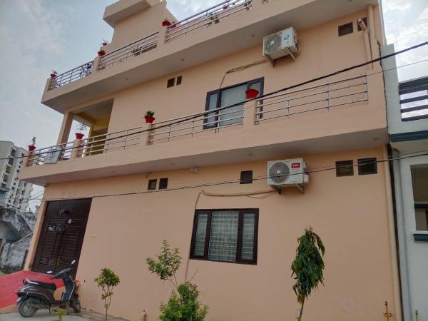 På billedet ses objektet Hotel O R K RESIDENCY SGPGI beliggende i byen Lucknow.