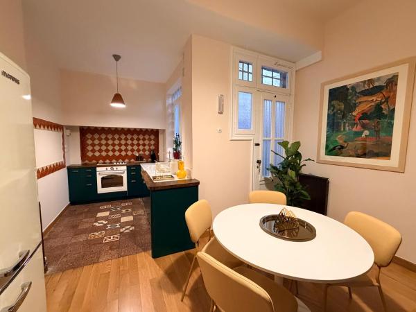 Timeless Athenian Apartment - Athens