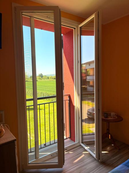 Sala Dell Estate Guest House - Modena