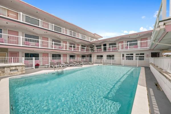 Pink Champagne Boutique Motel - Wildwood Crest, NJ