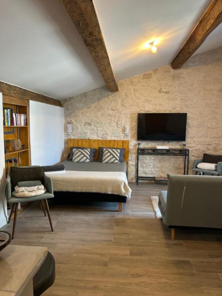 Two Bed Accommodation - Narbonne