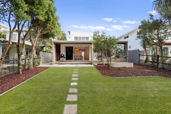 Beachfront Oasis - Gold Coast