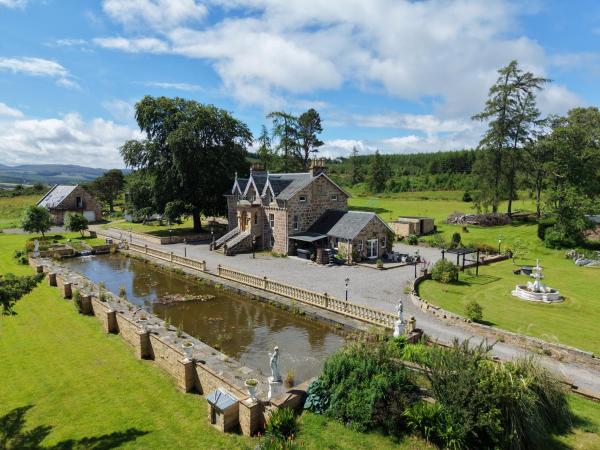 The Doune, Luxury Traditional Country House With Hot Tub - Inverness