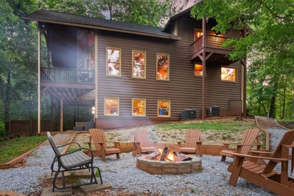 Deluxe Cabin For Groups Near Helen W Hot Tub - Cleveland, GA