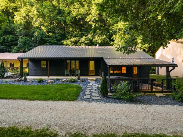 Secluded Family Cabin With Hot Tub - French Lick, IN