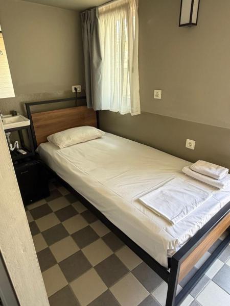 Walk Through Athens From 1-bdr Next To Acropolis! - Athens