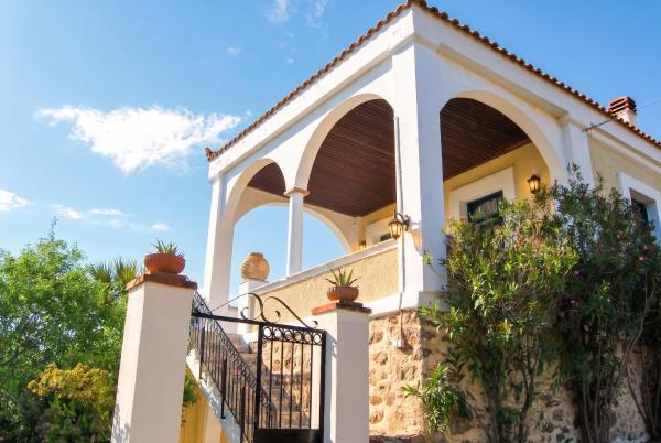 Picturesque Villa In Limnos + Enclosed Garden + Sea View - Greece