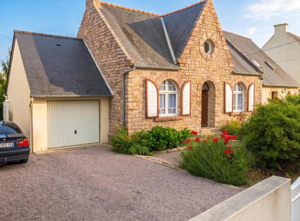 Maison Chaleureuse à Erquy Avec Jardin Et Parking - Erquy