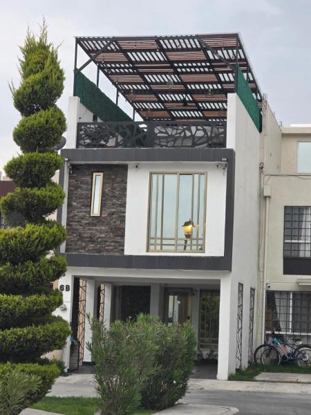 Beautiful House In A Residential Development - Ojo de Agua