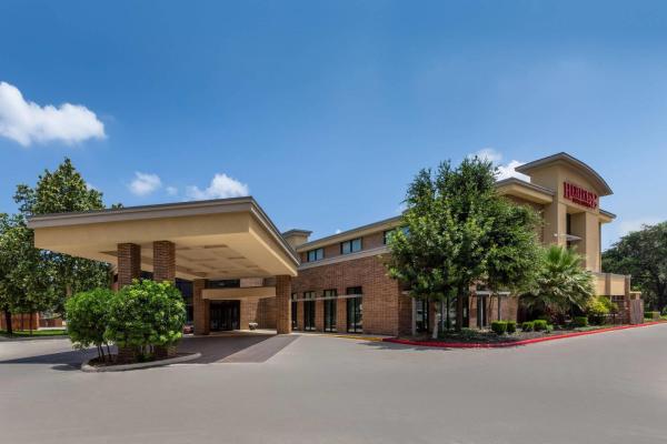 Heritage Inn & Suites San Antonio Airport, Trademark Wyndham - San Antonio, TX