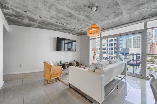 Contemporary Midtown Condo - Pool & Free Parking - Miami