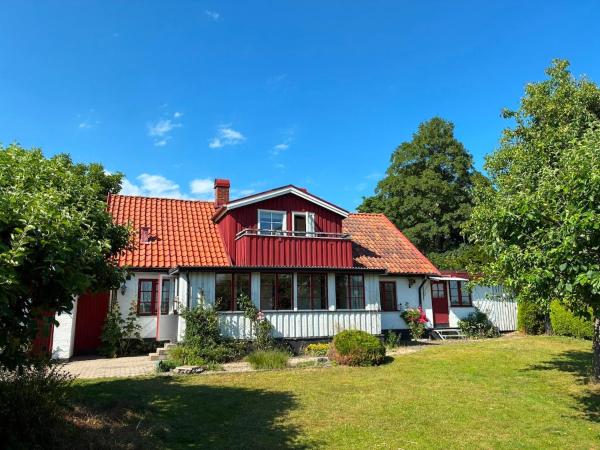 Charming Village House With Garden & Veranda - Landskrona