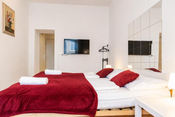 Spacious 3BR Apt Next to Belvedere Perfect for short term stays, Vienna
