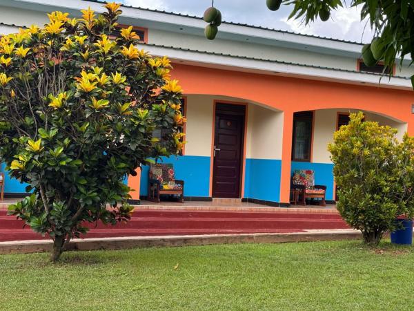 Palm Garden Guest House - Uganda