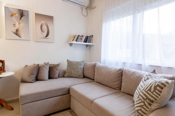 Bora Seaside Apartment - Sarandë