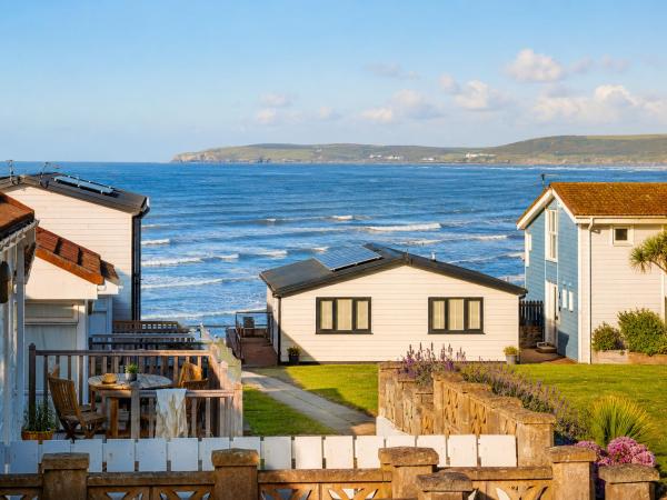 Beach Cottage 43, A Stone's Throw From The Sea - Devon