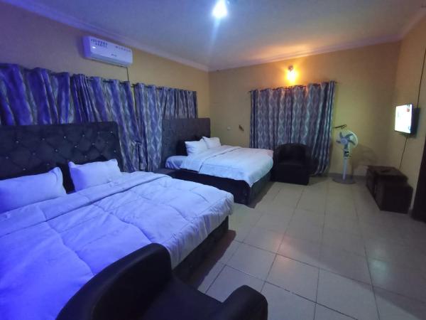 A la foto es mostra l'objecte GA guest House situat a la ciutat de Balogun.