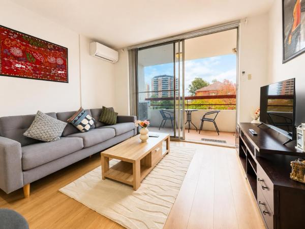 Modern 3bdr Apt In The Heart Of Strathfield - Strathfield