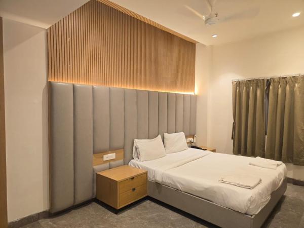 Sai Madhura Luxury Rooms - Hyderabad
