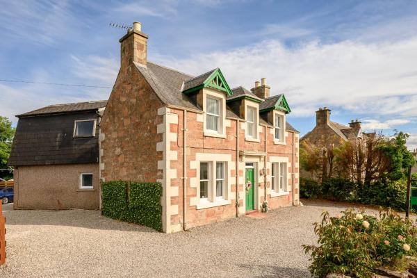 Bosta 7 Bedroom House - Inverness - Inverness