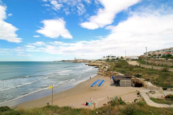 Comfortable House In Sitges With Shared Pool - Castelldefels
