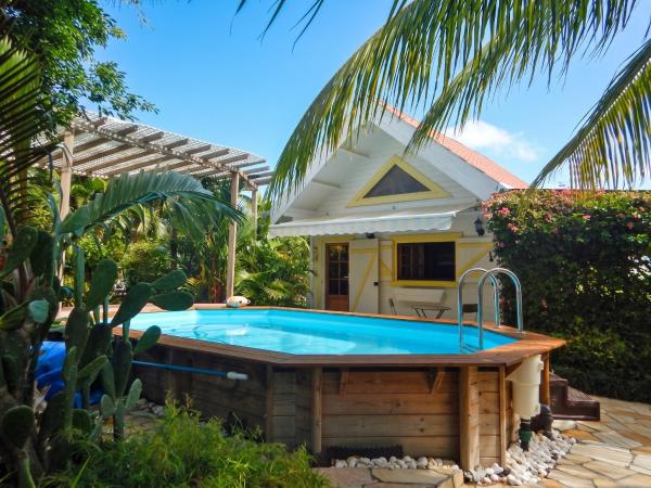 Chalet Confortable Au Vauclin Avec Piscine Privée - Martinique