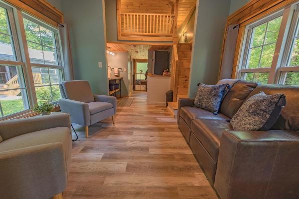 A la foto es mostra l'objecte Lookout Tiny Cabin 5 Min To Downtown Chattanooga situat a la ciutat de Chattanooga.