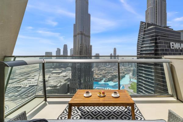 Sky-high Luxury With Iconic Burj Khalifa Views - Dubai