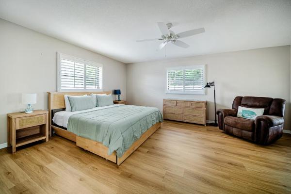 Coastal Cottage In Downtown Palm Harbor - Dunedin, FL