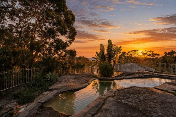 Resort Style Rock Pool Oasis - Patonga