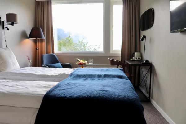Sirdalsvatnet Hotel In Sirdal - Tonstad
