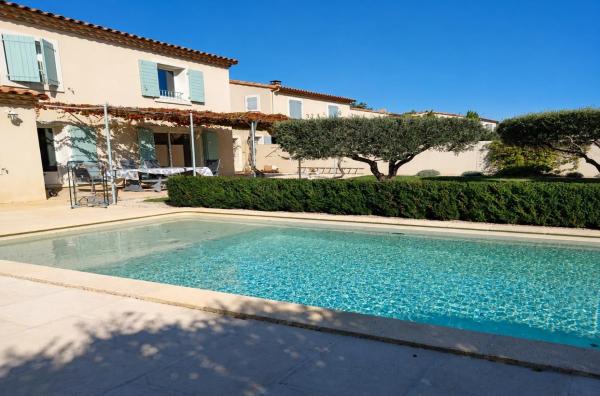 Chez Nanou, Piscine Et Wifi - Remoulins