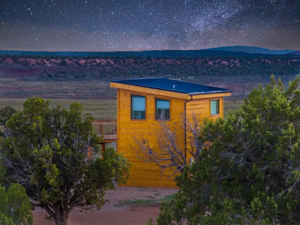 Photo 1 : Tiny Cabin #5 at The Cedars