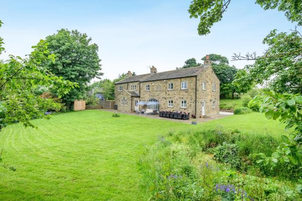 7 Bed In Langbar Oc-d34075 - Ilkley