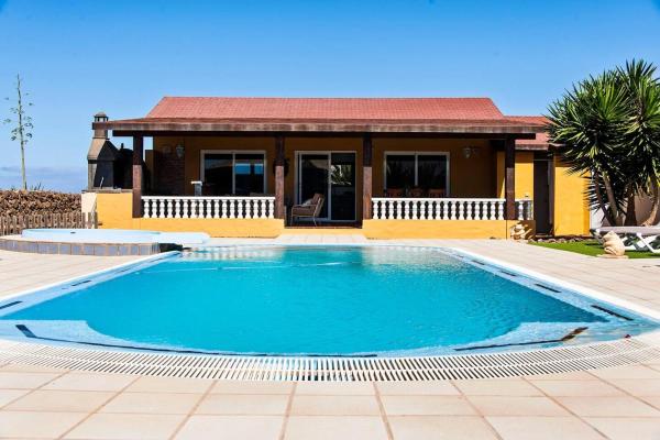Charming Villa With Sea View In El Roque, Private Pool - El Cotillo