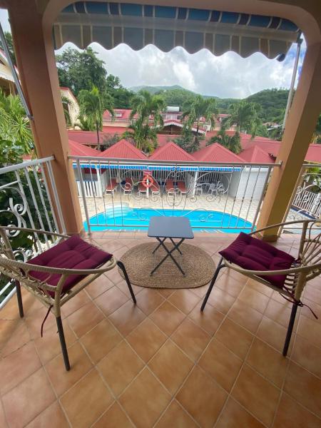 Appartement Moderne à Pointe-noire - 36 M² - Piscine & Jacuzzi - Deshaies