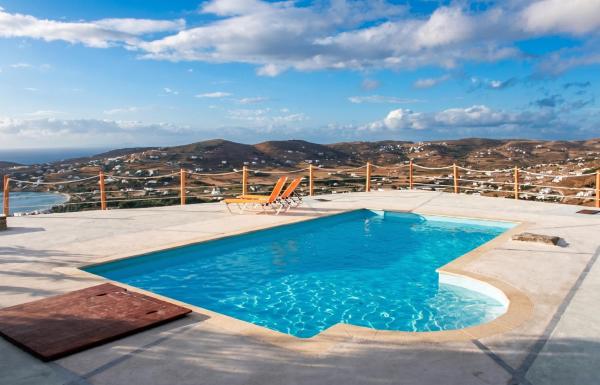Charming House In Paros, 90 M² With Shared Pool - Paros