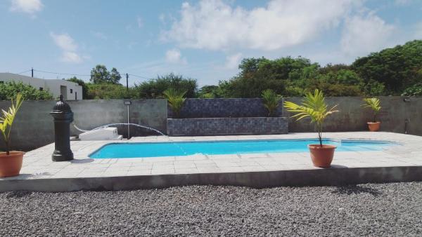 Luxurious Villa In Pereybere With Pool - Mauritius
