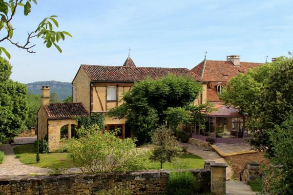 Maison Charmante à Saint-cybranet Avec Grand Jardin, Piscine - Domme